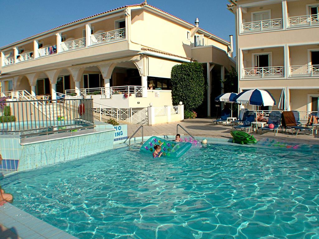 Roseland Hotel Marmari  Exterior photo